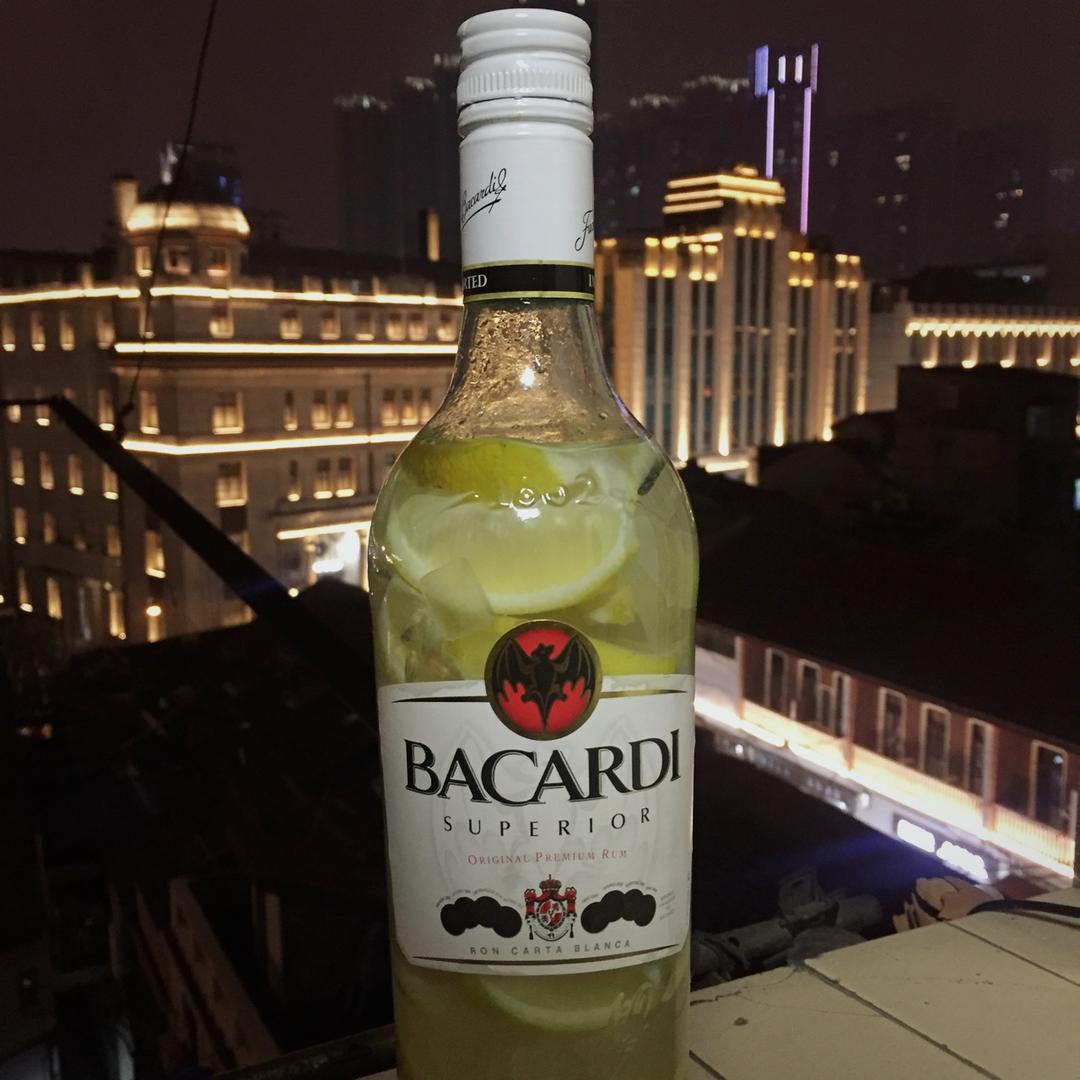 柠檬酒
