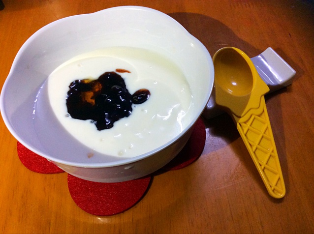 蓝莓酸奶
