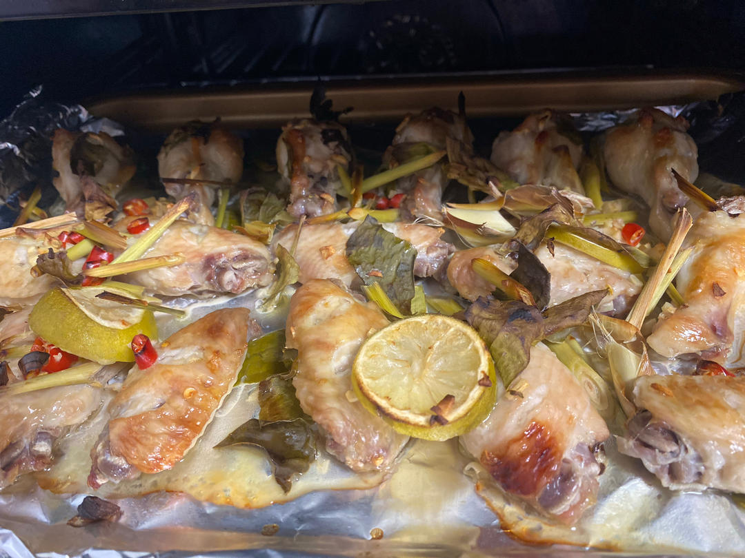 香茅柠檬叶烤鸡翅