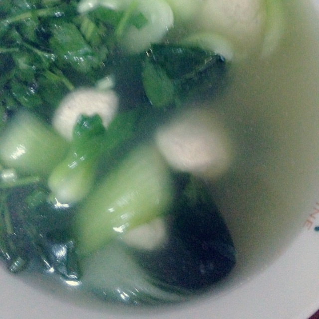 小白菜丸子汤
