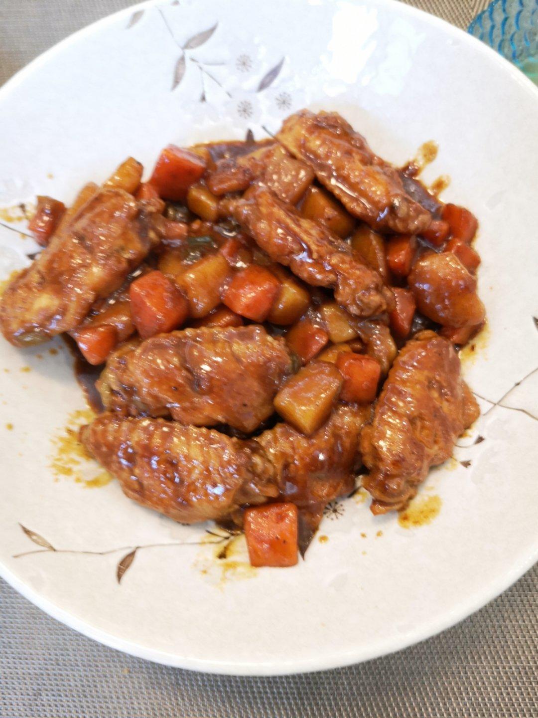 浓香土豆焖鸡翅