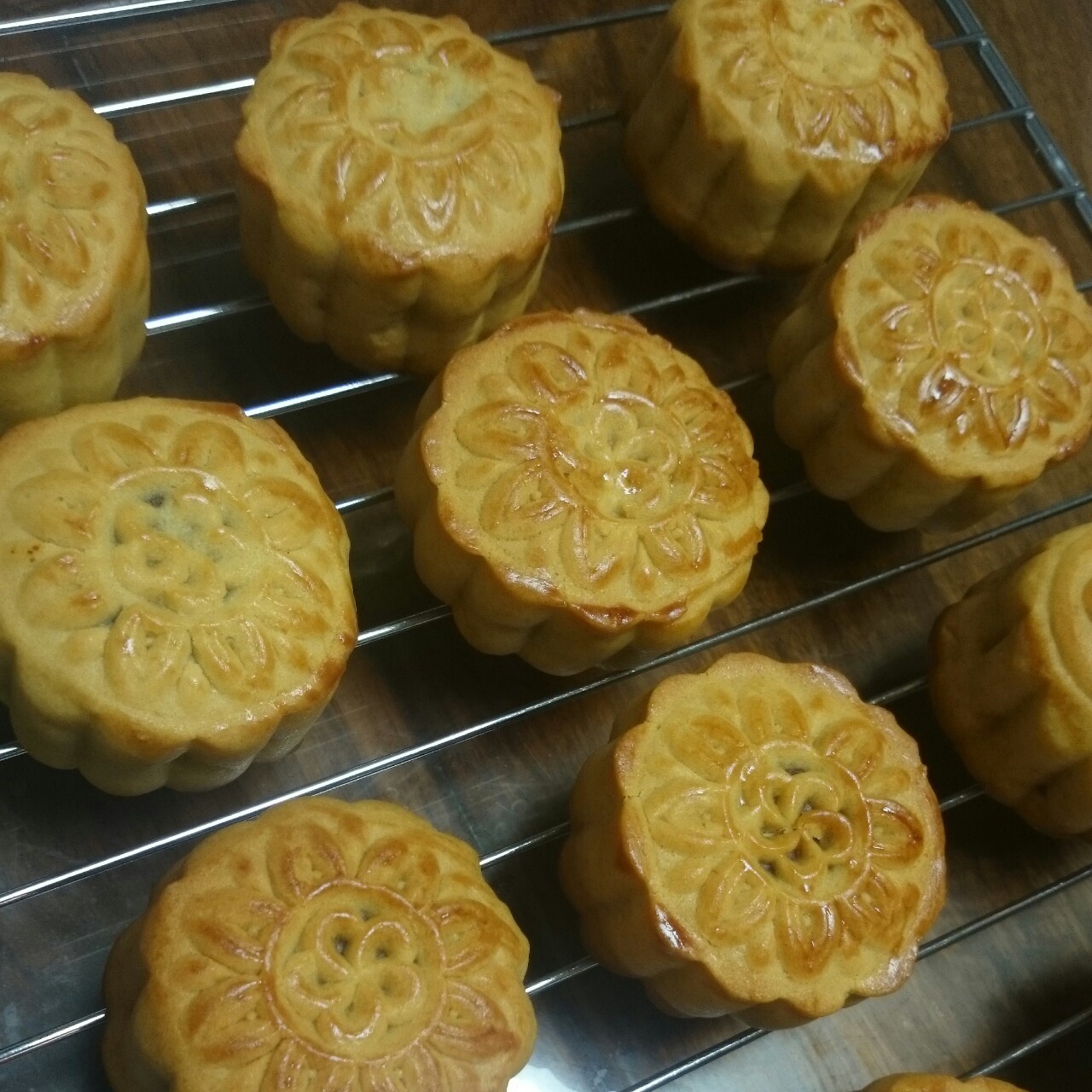 广式月饼——蛋黄莲蓉月饼