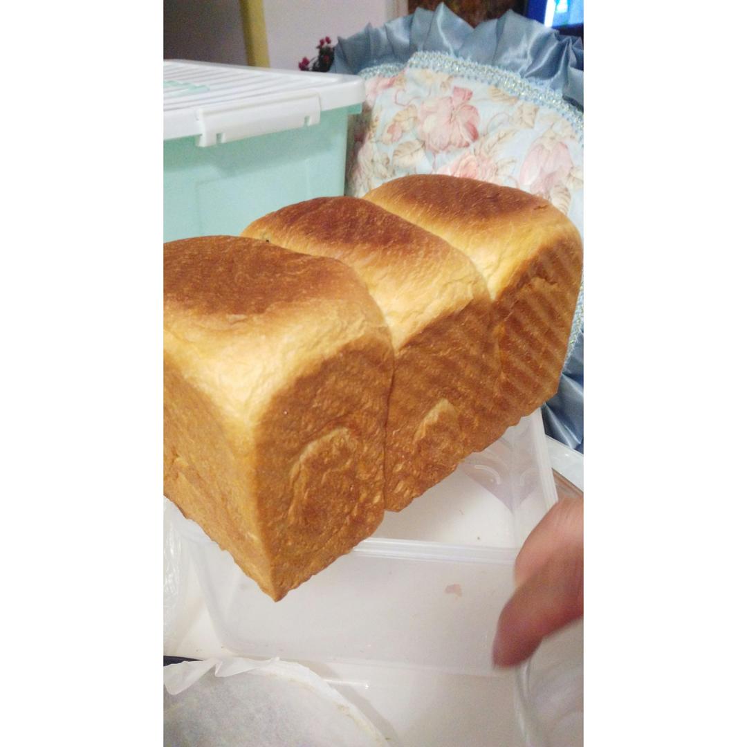 牛奶吐司（附详细步骤图）