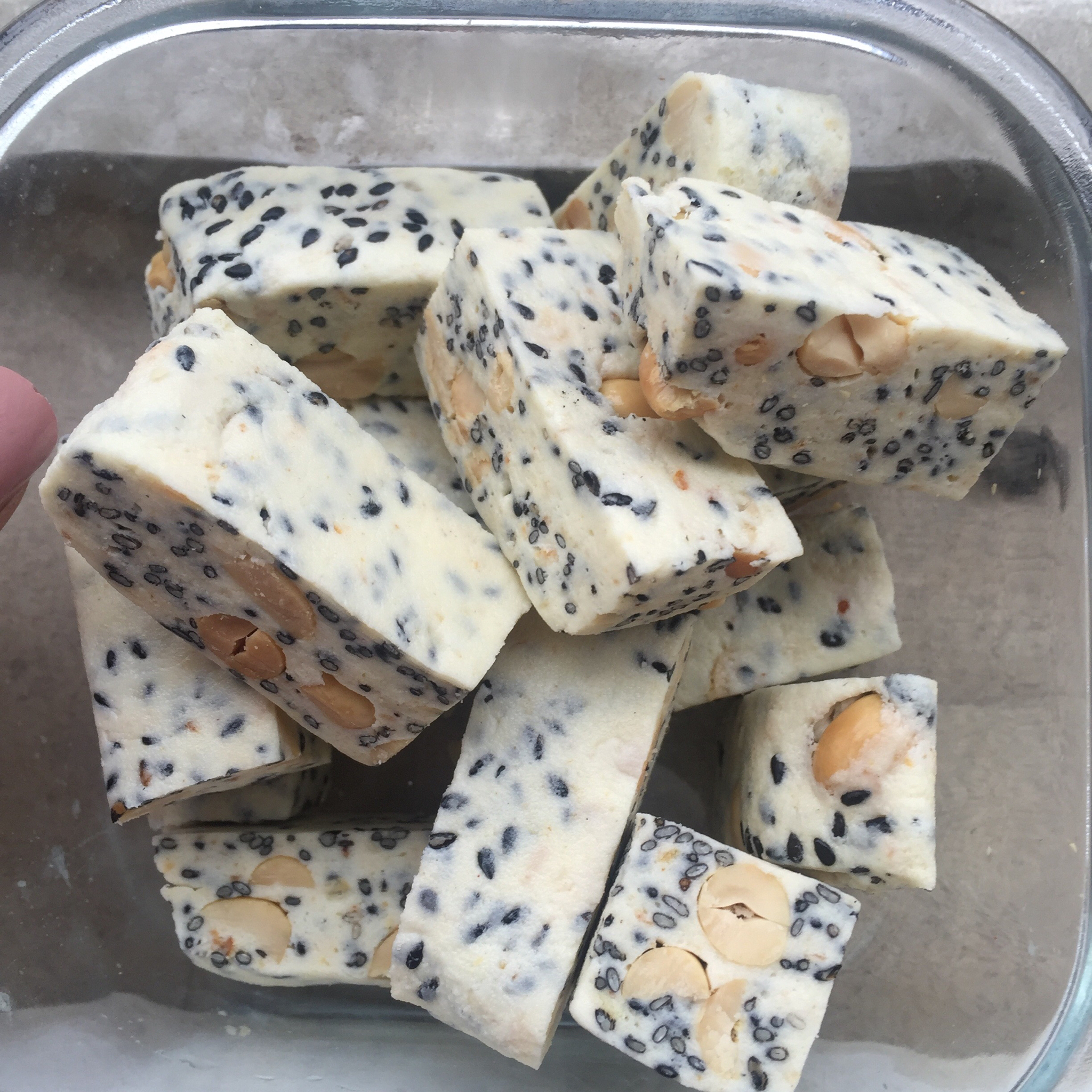 多味花生牛轧糖