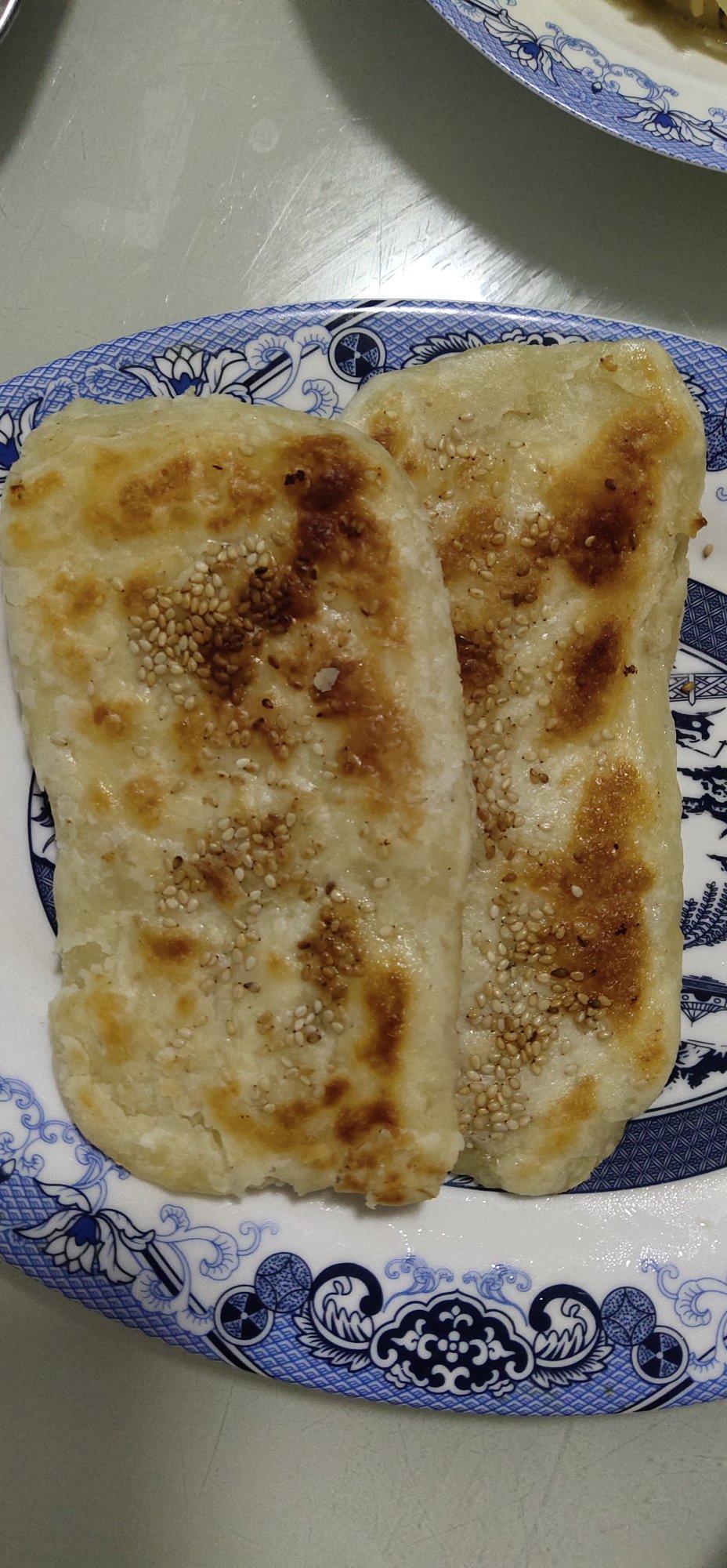 超级酥脆的「椒盐饼」电饼铛版  大学食堂同款掉渣酥饼！简单易学！