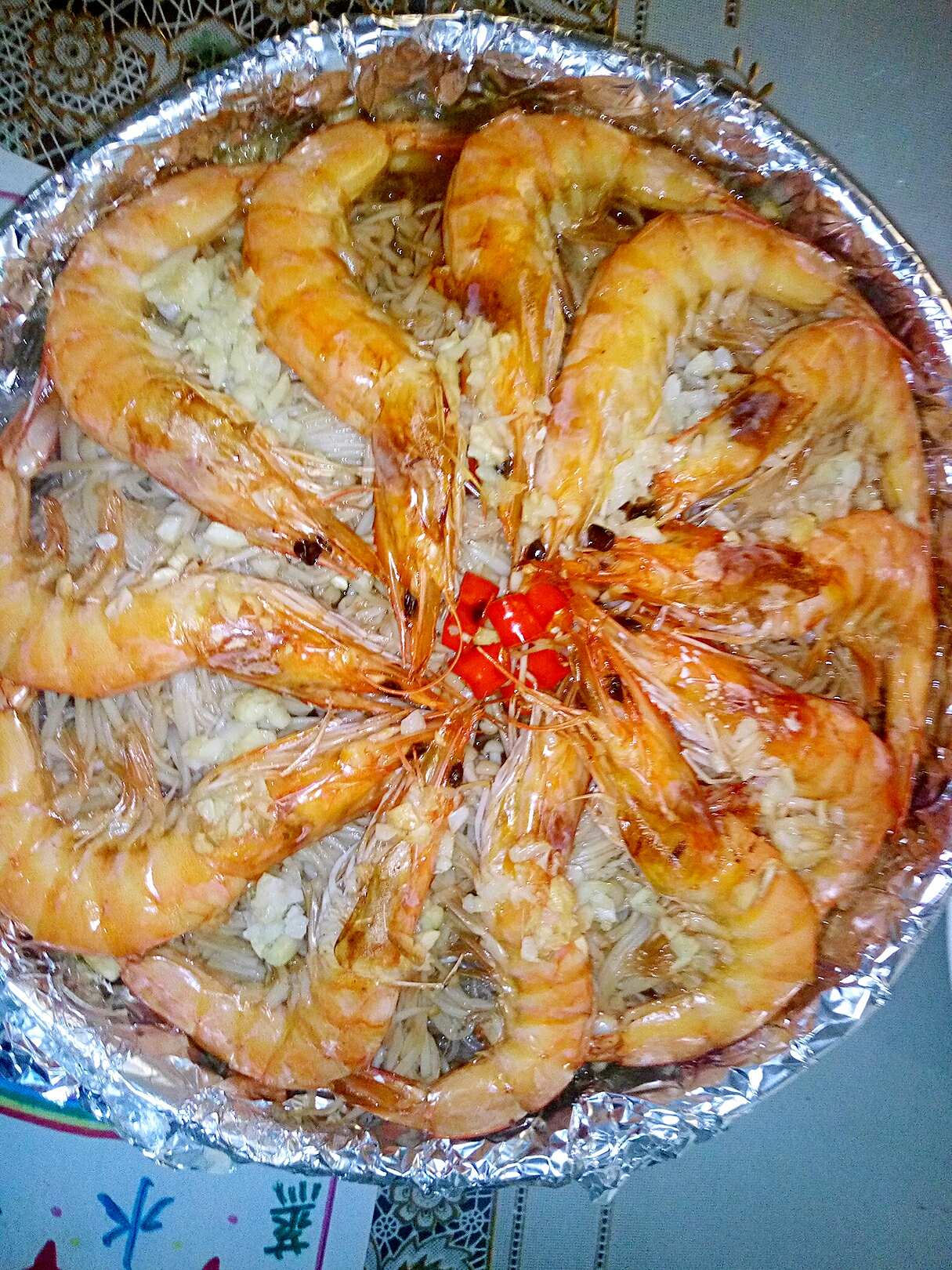 蒜蓉粉丝金针菇烤虾的做法