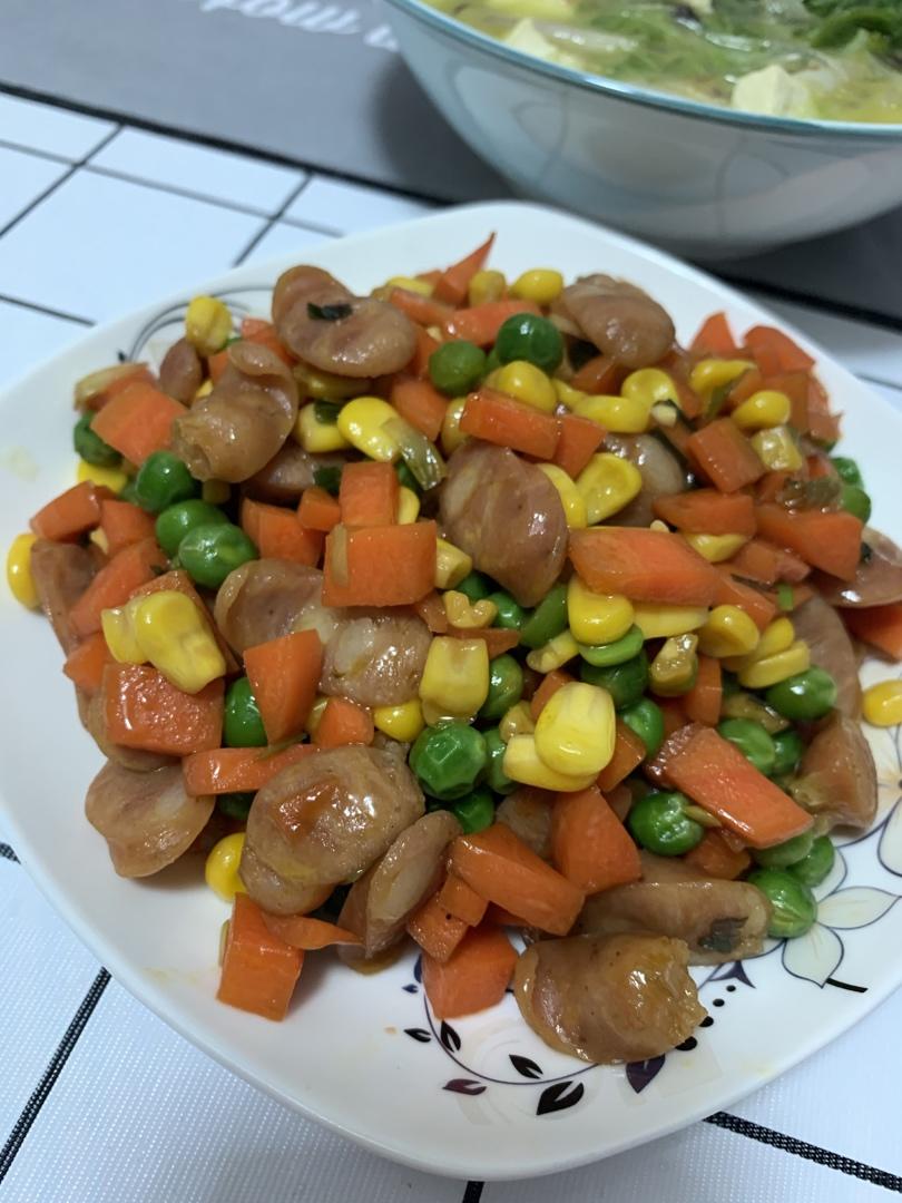 豌豆玉米粒炒香肠