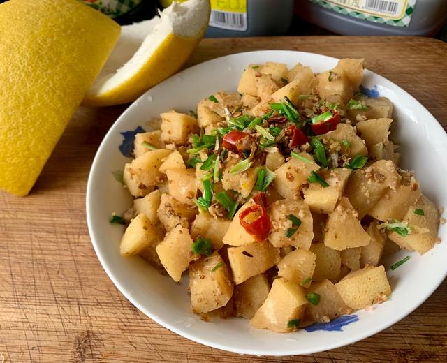 炒柚子皮丁的做法