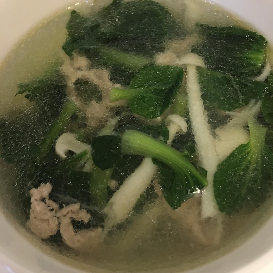 平菇青菜瘦肉汤