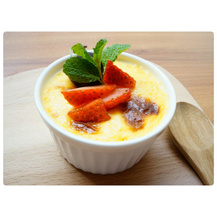 Crèmebrulée。法式烤布雷。焦糖布丁。