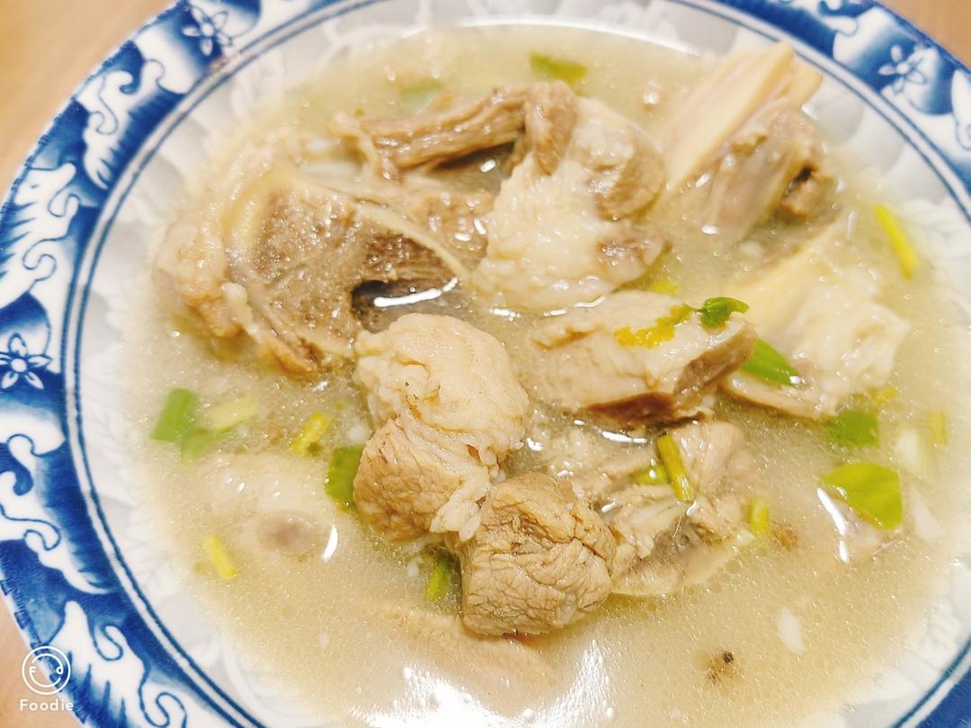 清炖羊肉汤