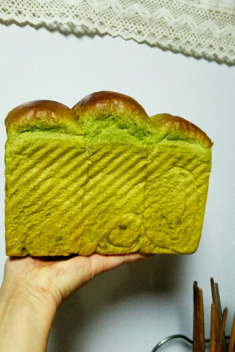 超软菠菜蔓越莓吐司
