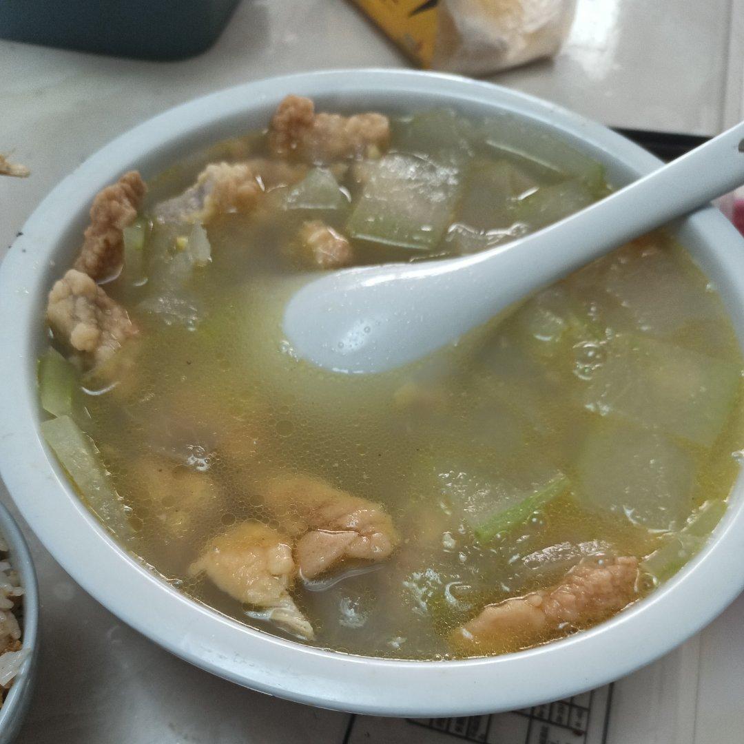 厨师长教你：“冬瓜酥肉汤”的创新做法，肉质酥软，汤鲜味美！