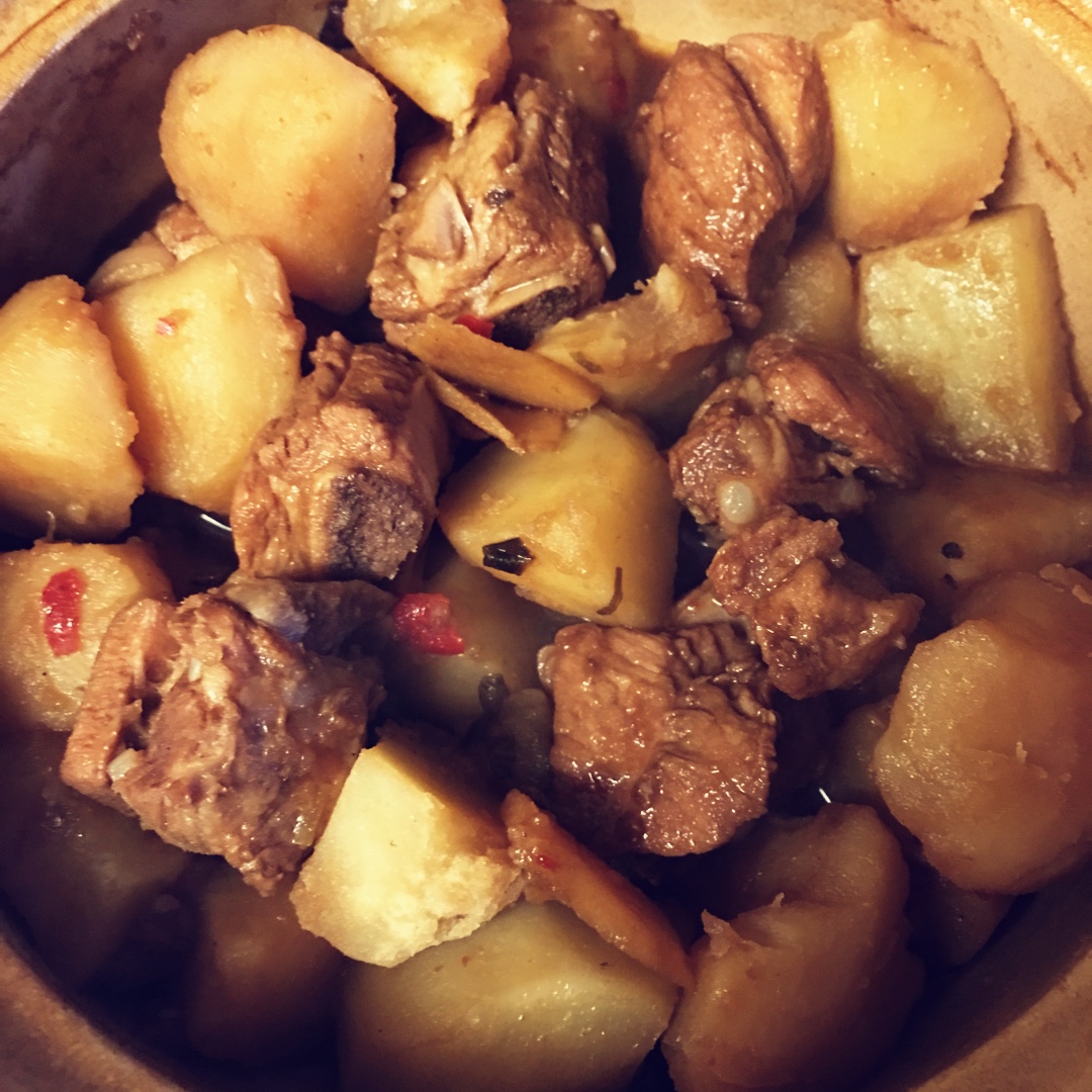 土豆炖排骨