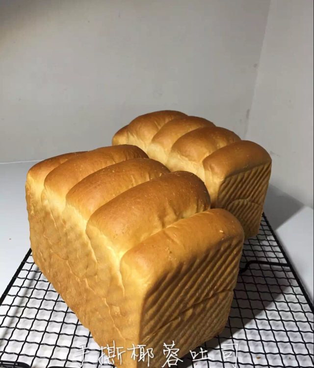 椰蓉手撕吐司