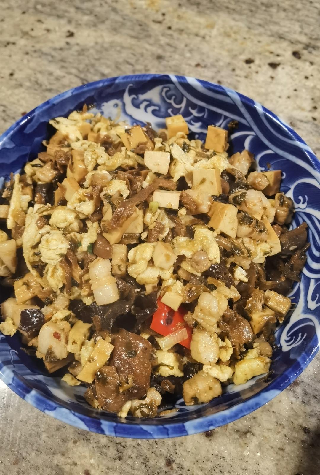连吃三大碗饭的外婆菜炒肉来咯！