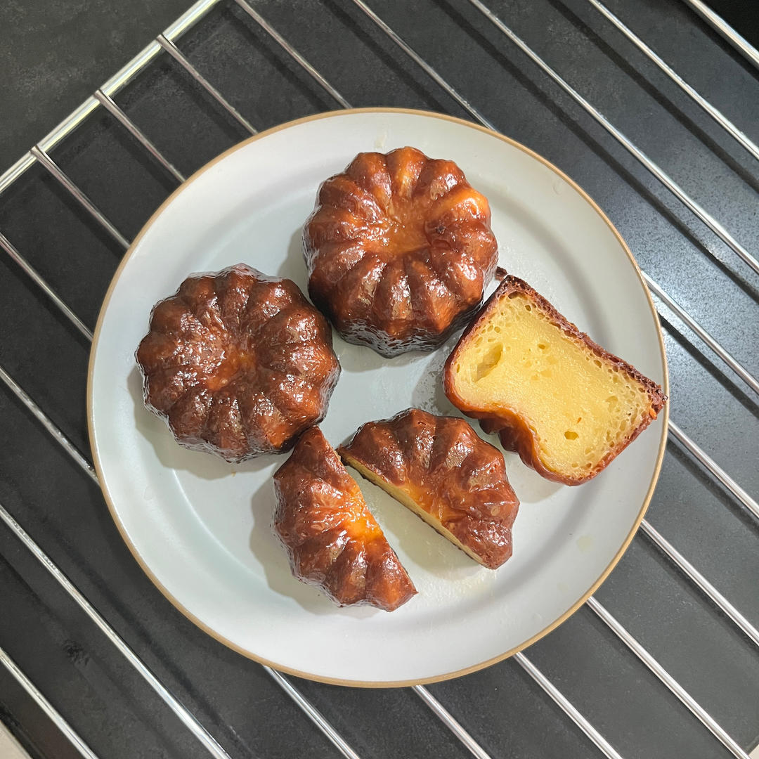 精致又美味的法式可露丽Canelés