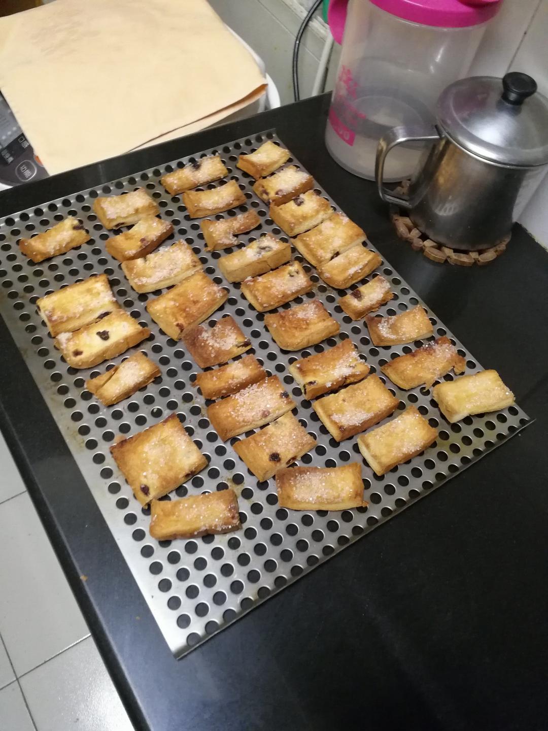 面包干
