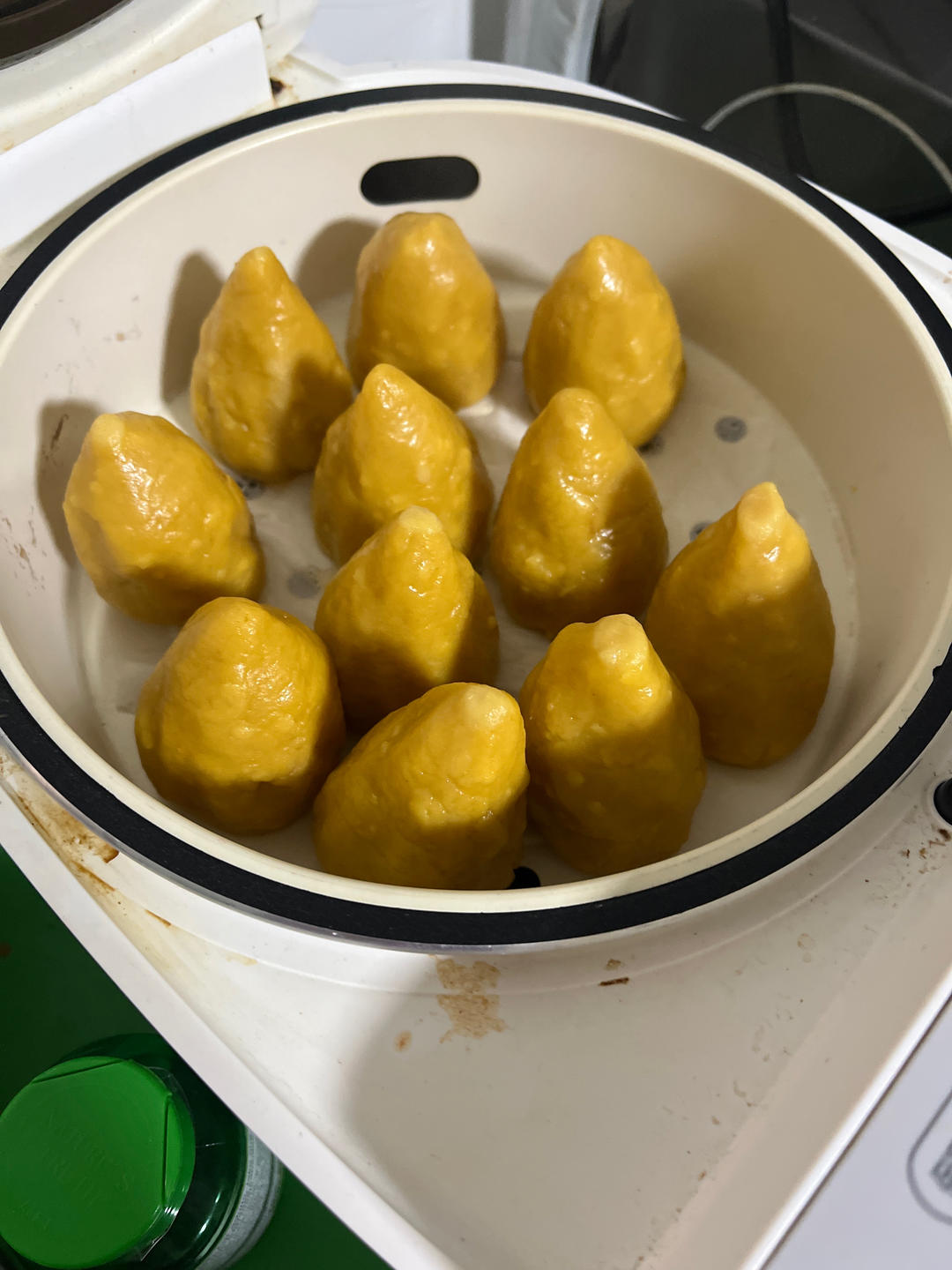 纯玉米面窝窝头(烫面.不发酵)