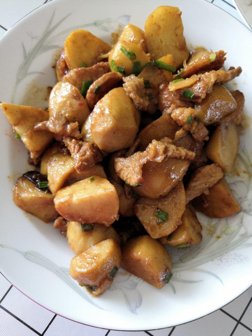 芋头烧肉