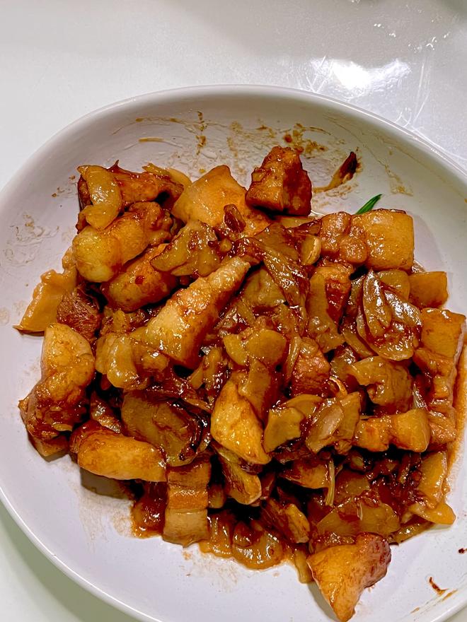 土豆干炖红焖肉（砂锅版）的做法