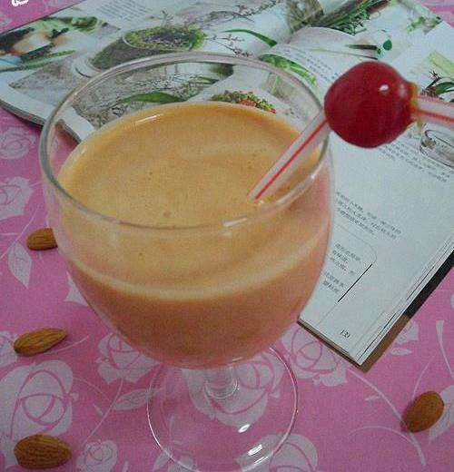 巴旦木红枣枸杞葡萄干酸奶昔的做法