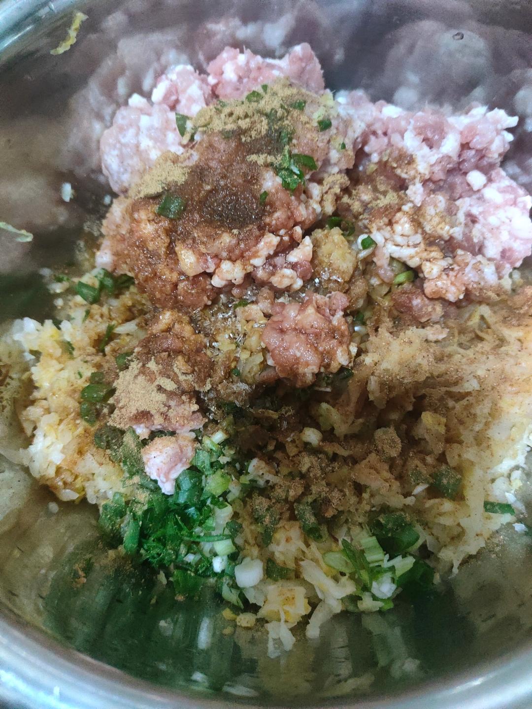 最正宗的东北猪肉酸菜馅水饺