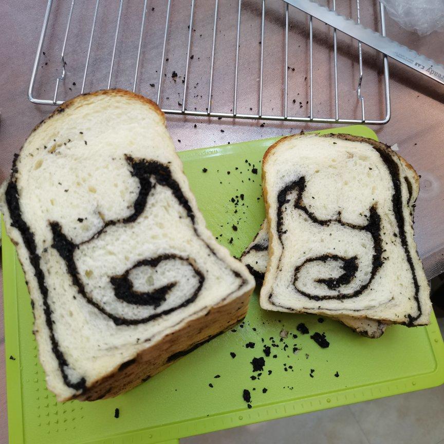 料多多系列--黑芝麻奶酥小吐司