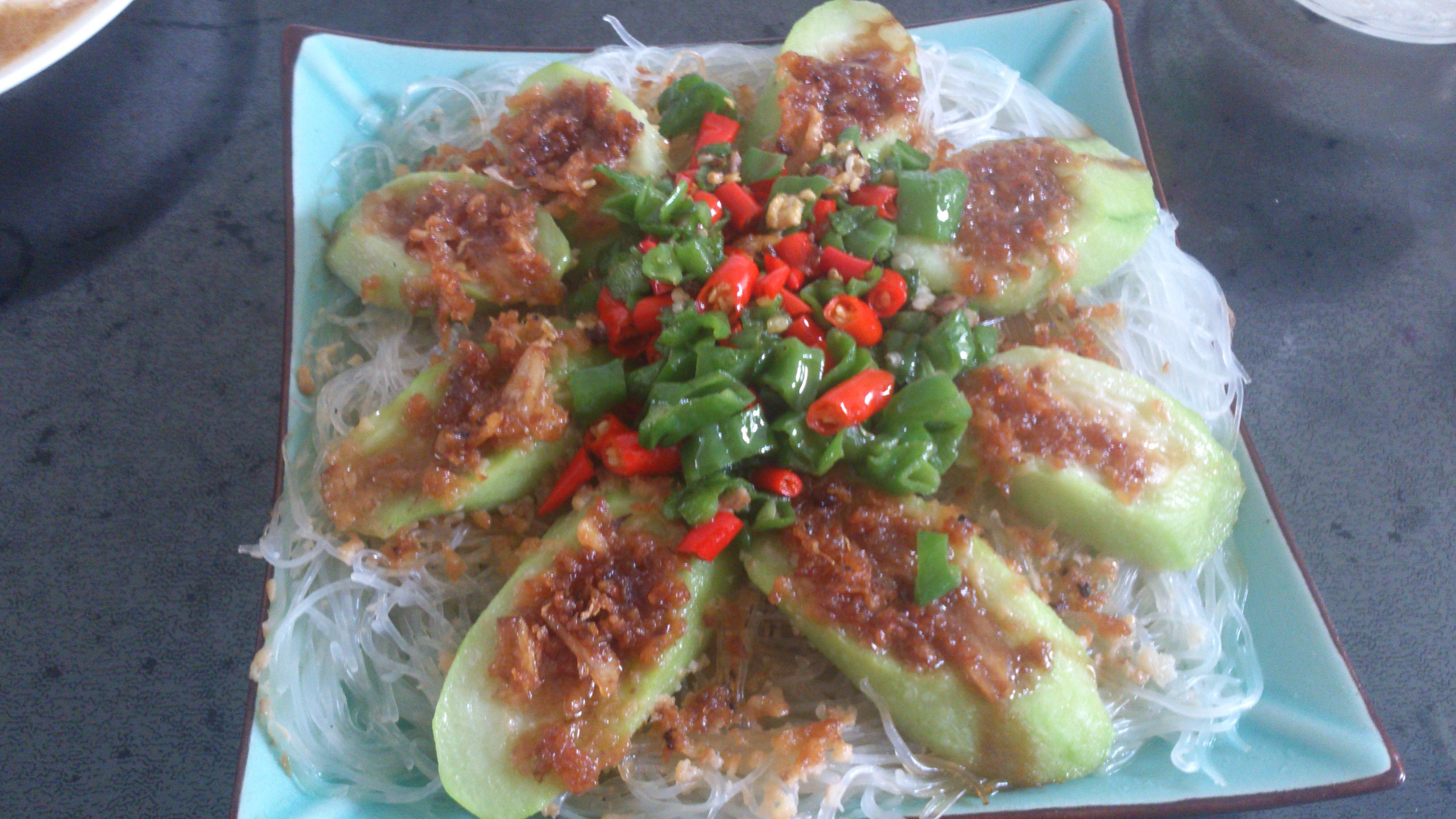 蒜茸粉丝蒸丝瓜
