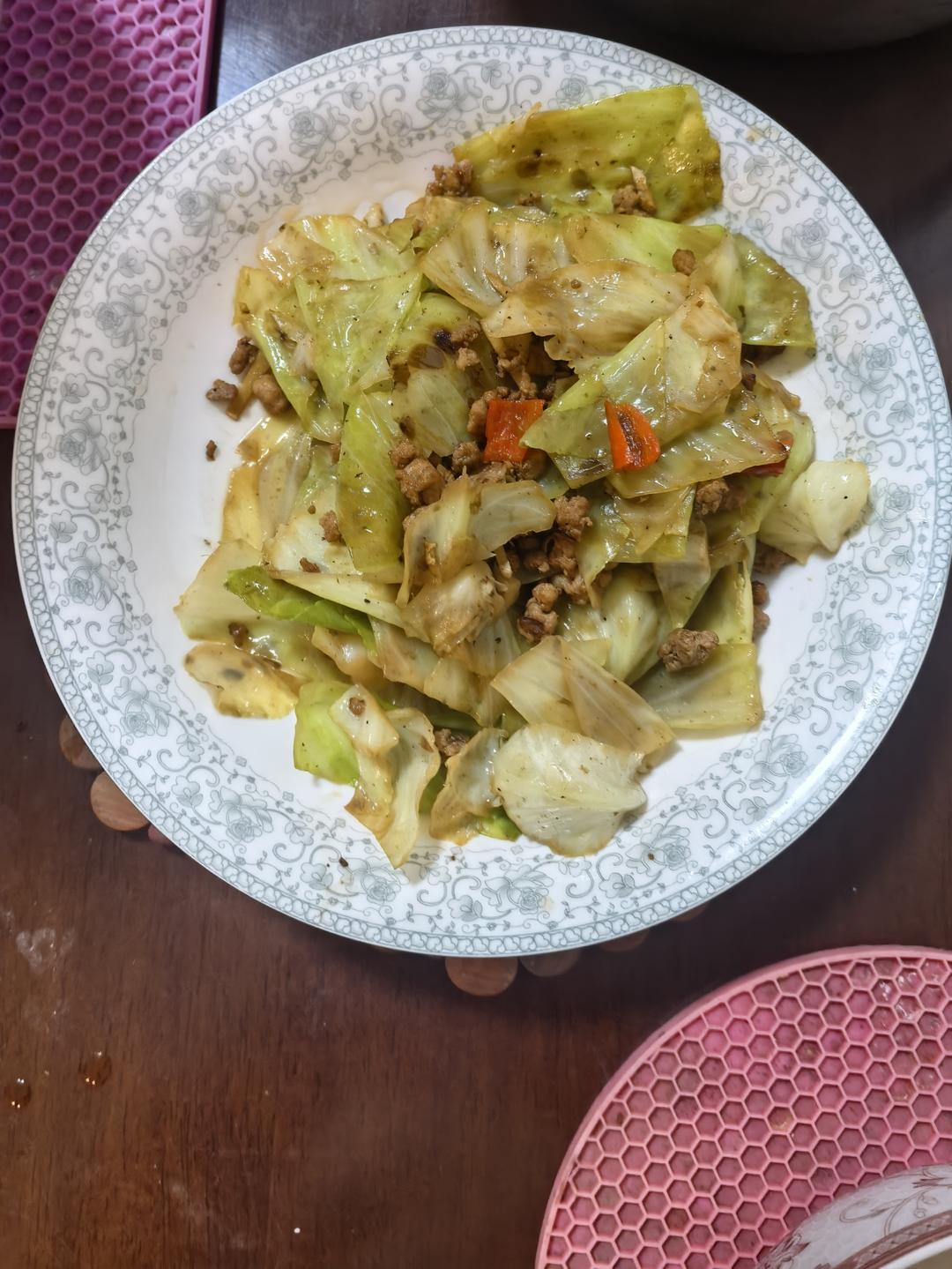 炒莲花白（荤素都可以）