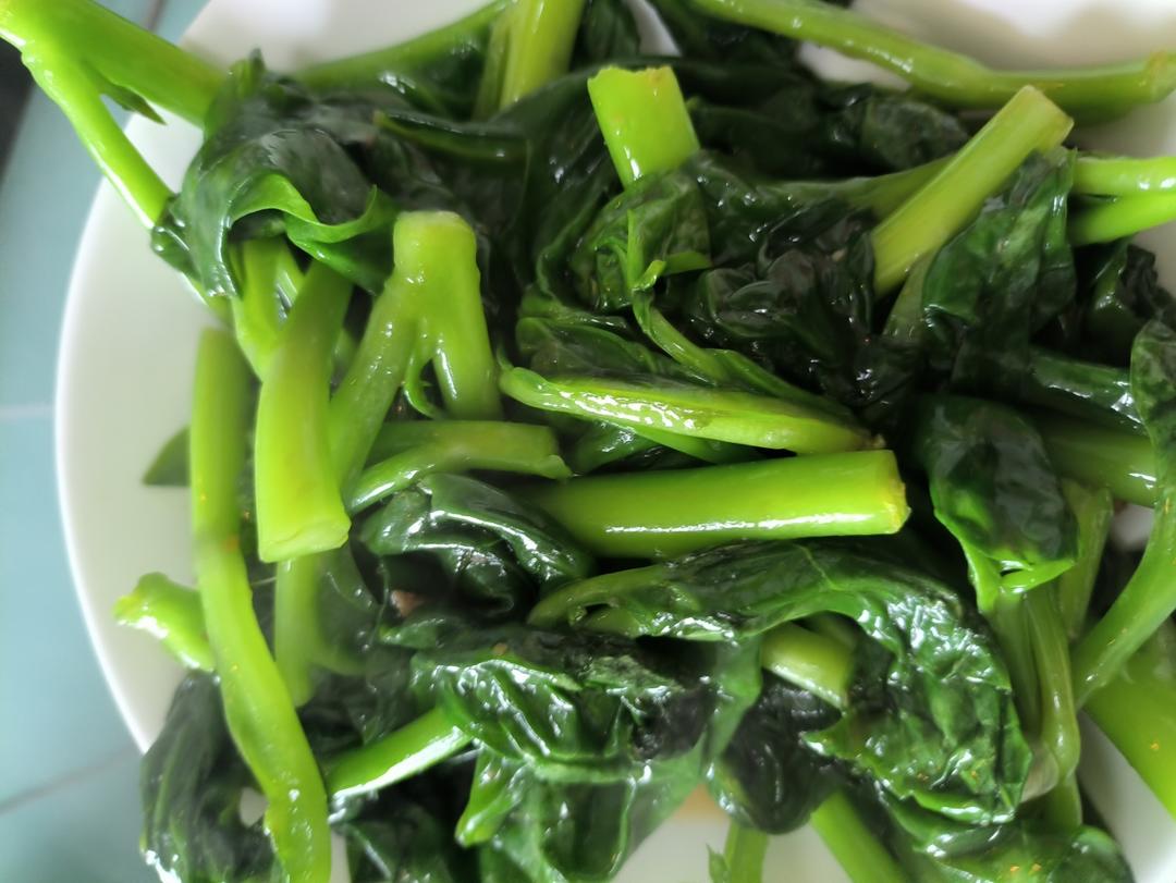 滑溜溜的木耳菜