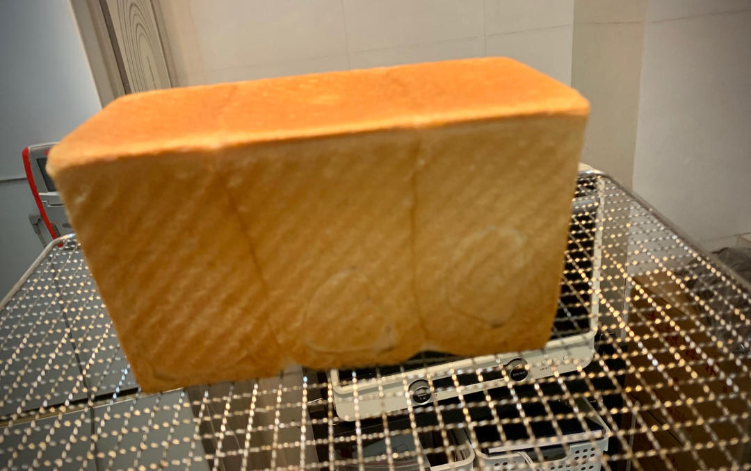 百搭无蛋低糖牛奶吐司，反复调试五六遍才试出的好食谱