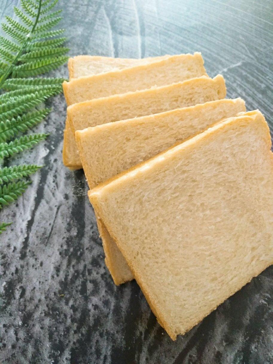 懒女人做的《tinrry 》软绵绵的白吐司