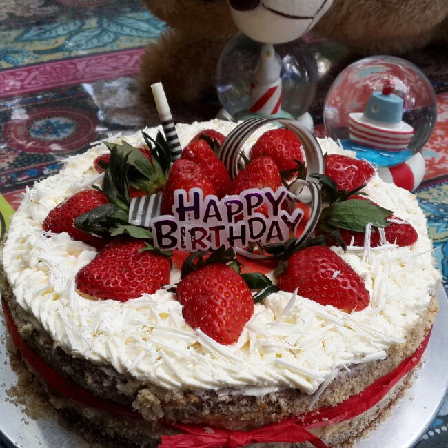 鲜奶油草莓蛋糕