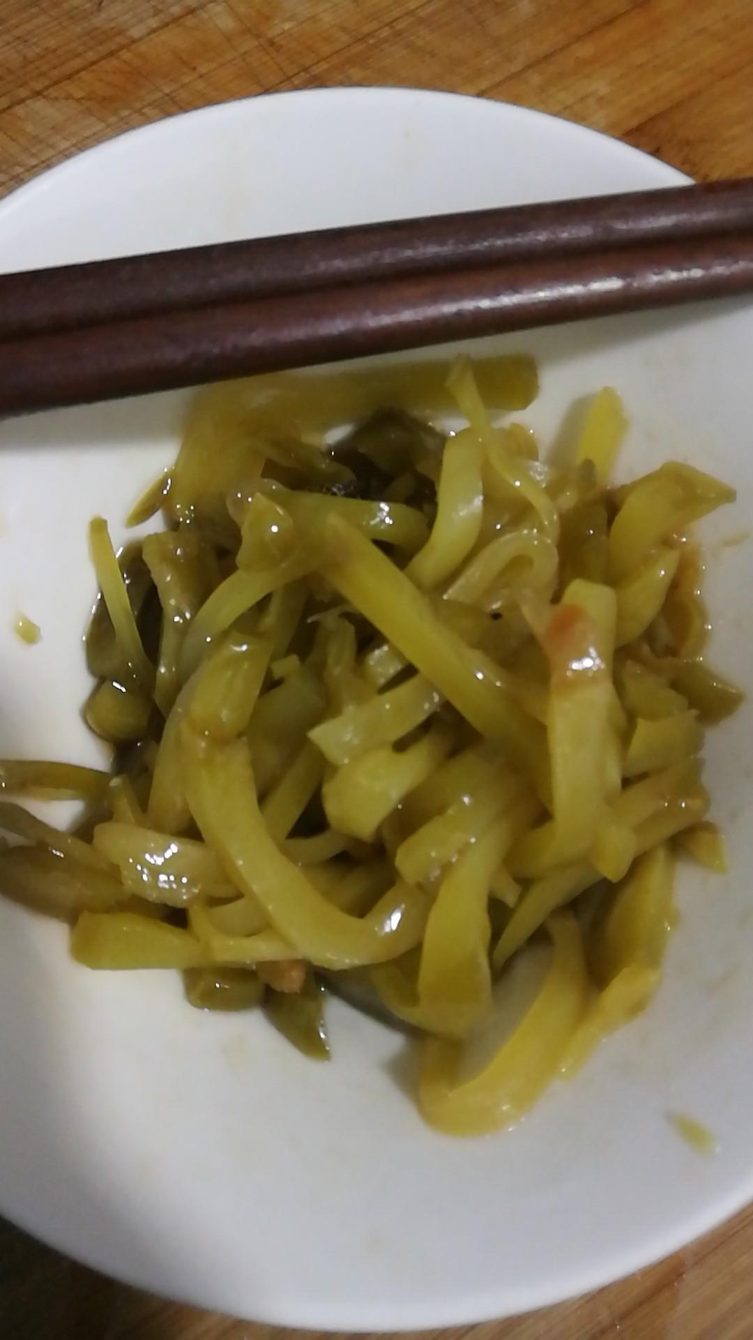 番茄马铃薯火锅丸子盖浇饭+调制榨菜丝的做法 步骤8