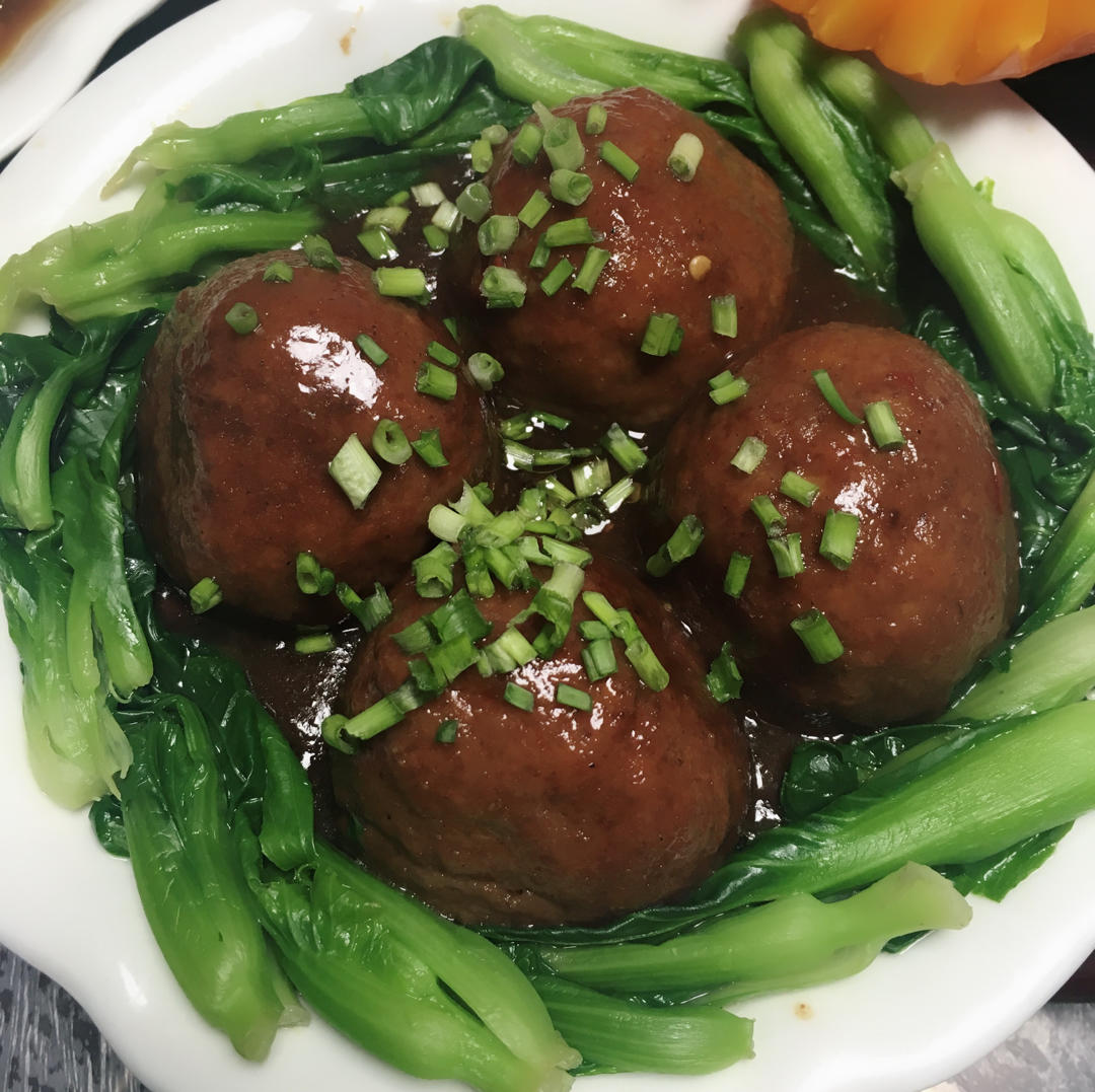 四喜丸子/红烧狮子头 Chinese Meatballs