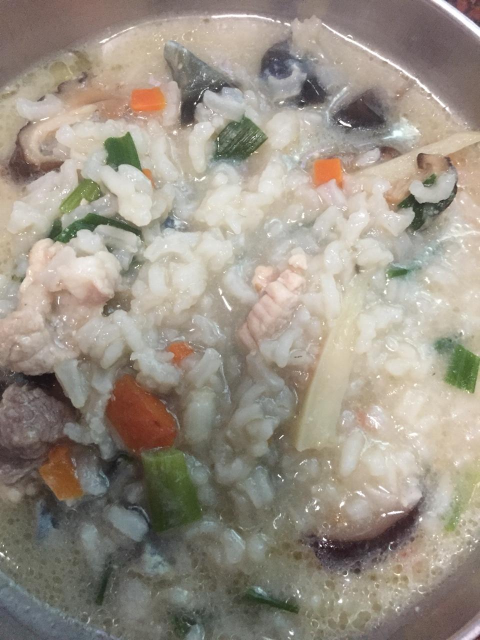 皮蛋瘦肉粥