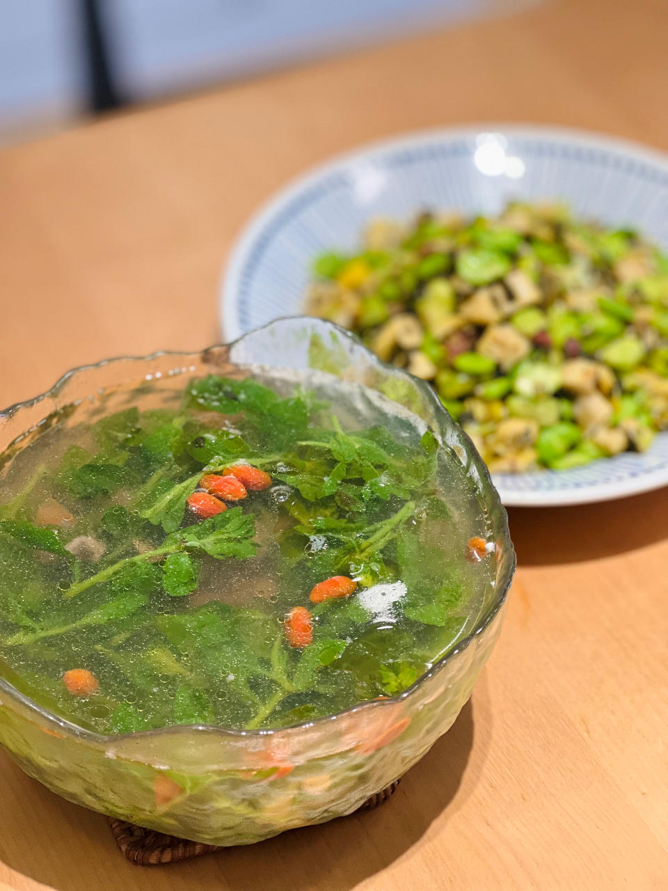 枸杞芽猪肝汤