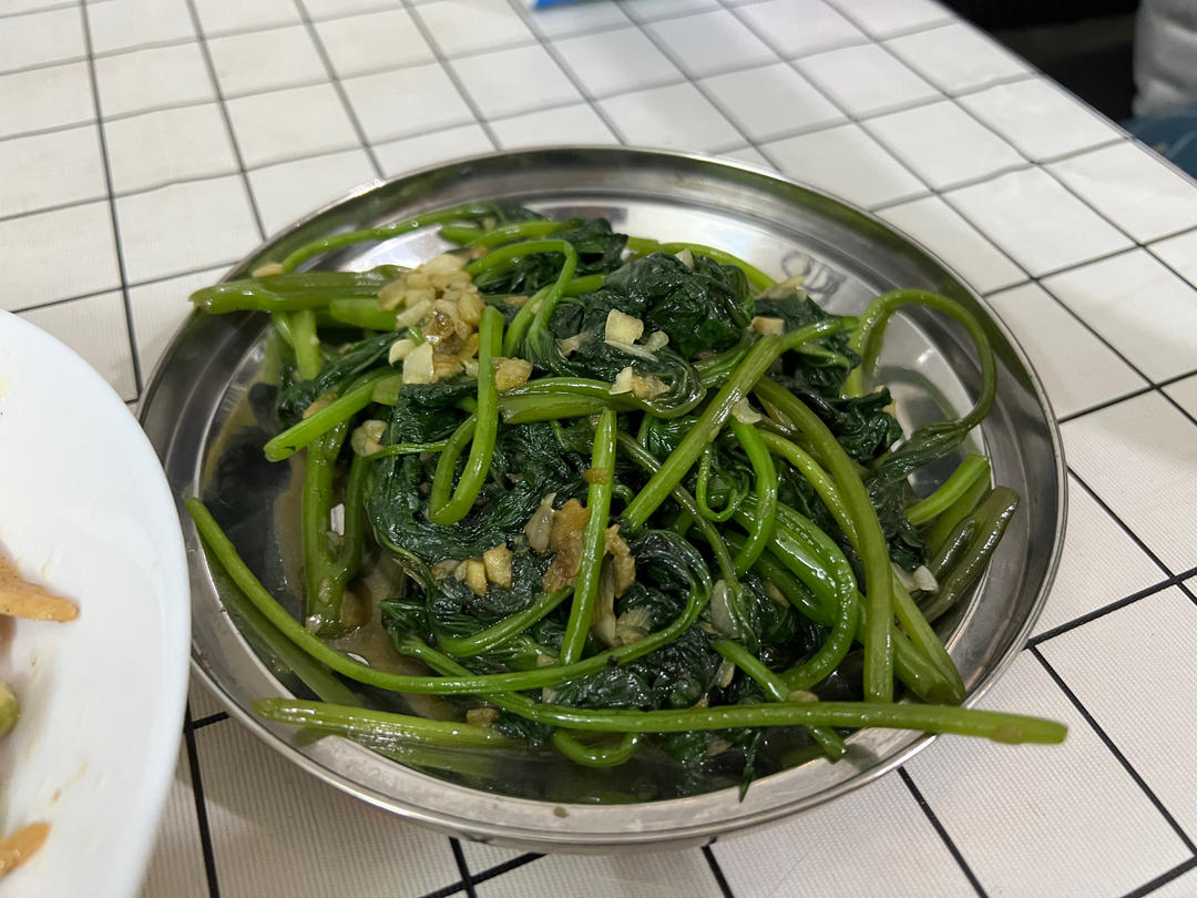 💥蒜蓉炒红薯叶