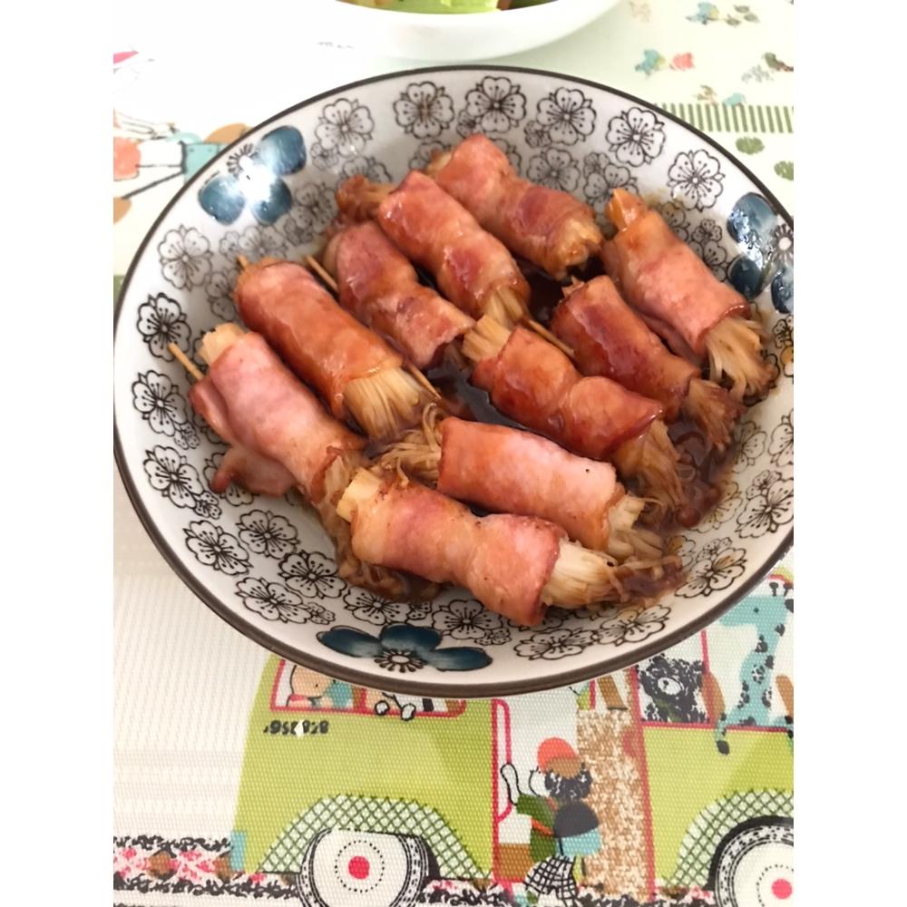 【金针菇培根卷】