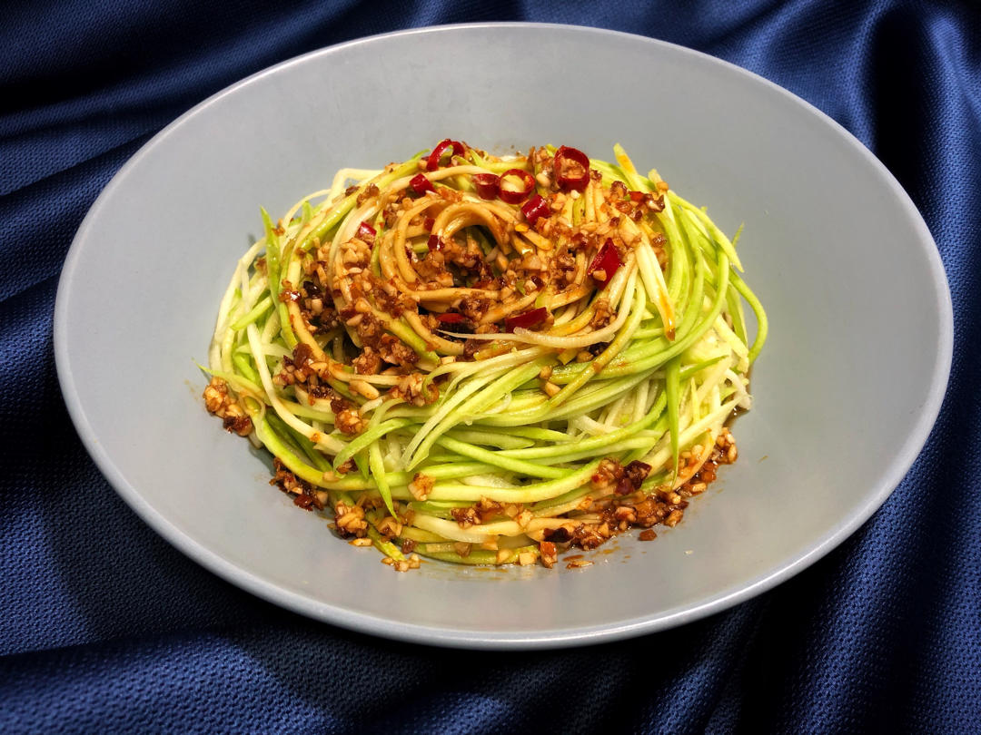 一定要试试的清新爽口凉拌西葫芦