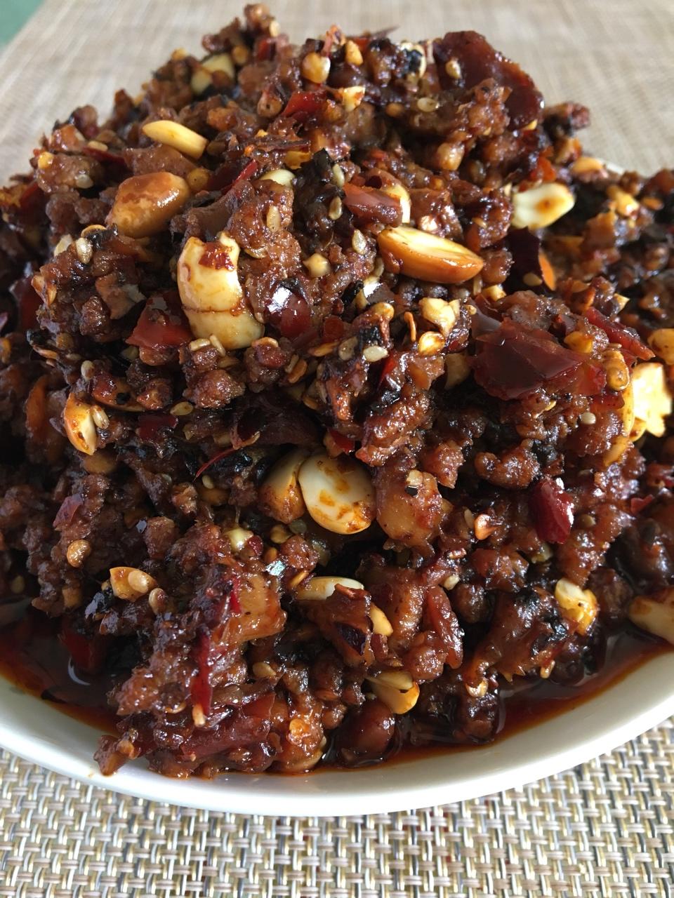 小于子是个大吃货做的香菇酱