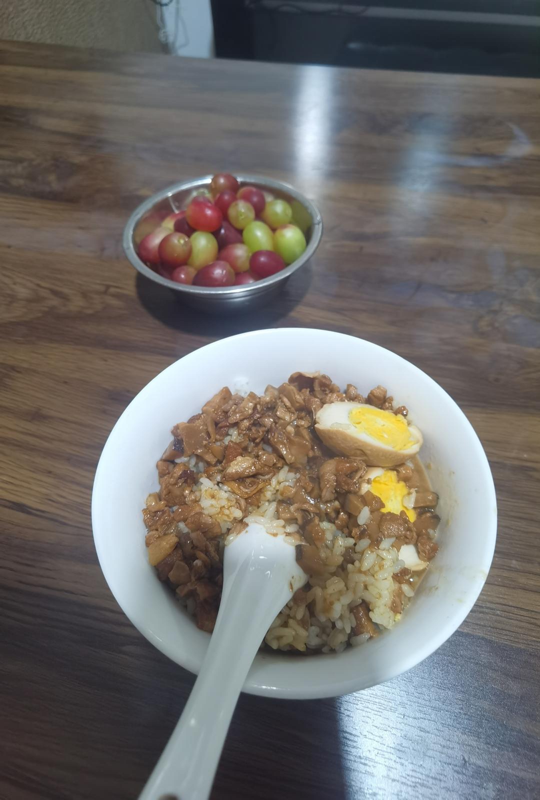 好吃到停不下来的卤肉饭