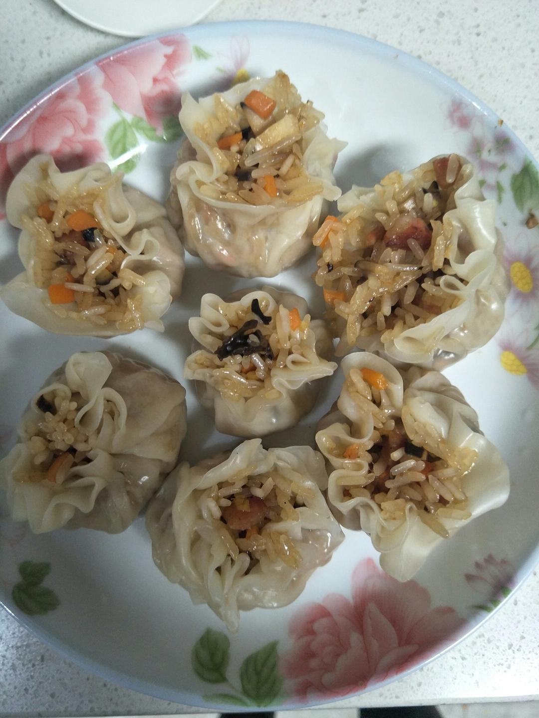 饺子皮咸蛋黄烧麦