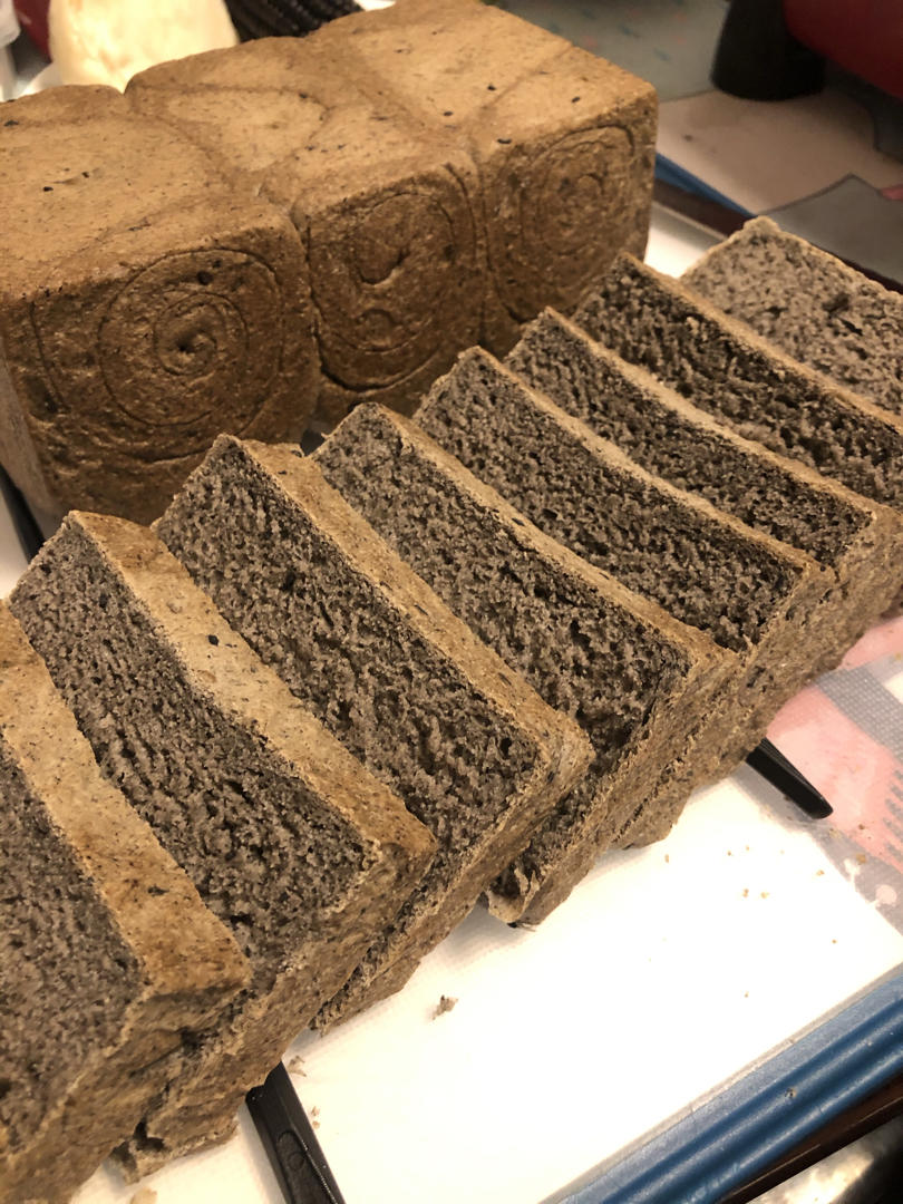 黑芝麻全麦吐司 100%全麦
