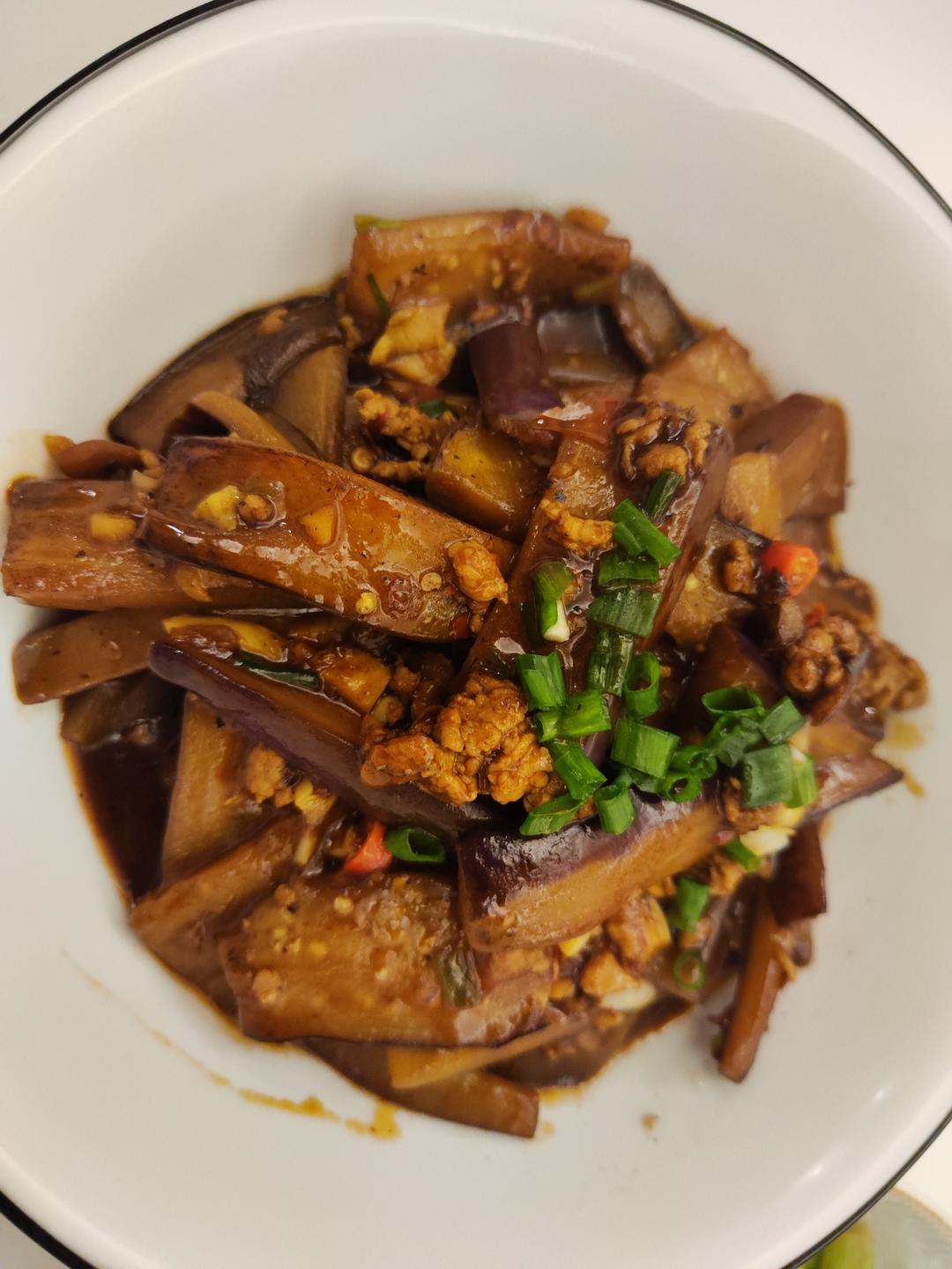 开胃下饭菜！巨简单的家常鱼香茄子煲