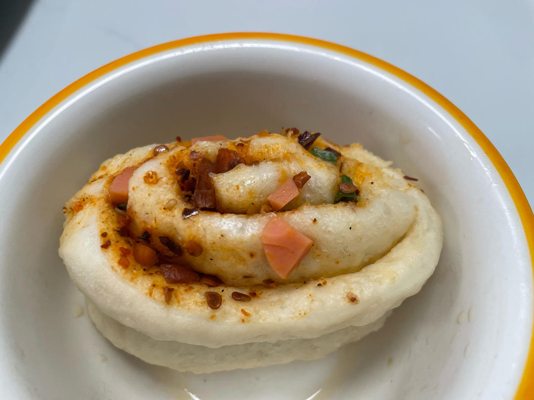 超级好吃的麻辣花卷