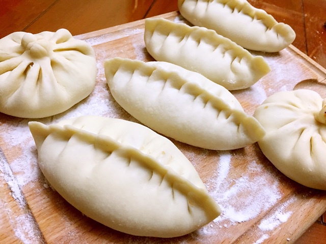 茴香柳叶包