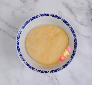 用烘焙的原料来做奶香浓郁的红薯馒头的做法 步骤7