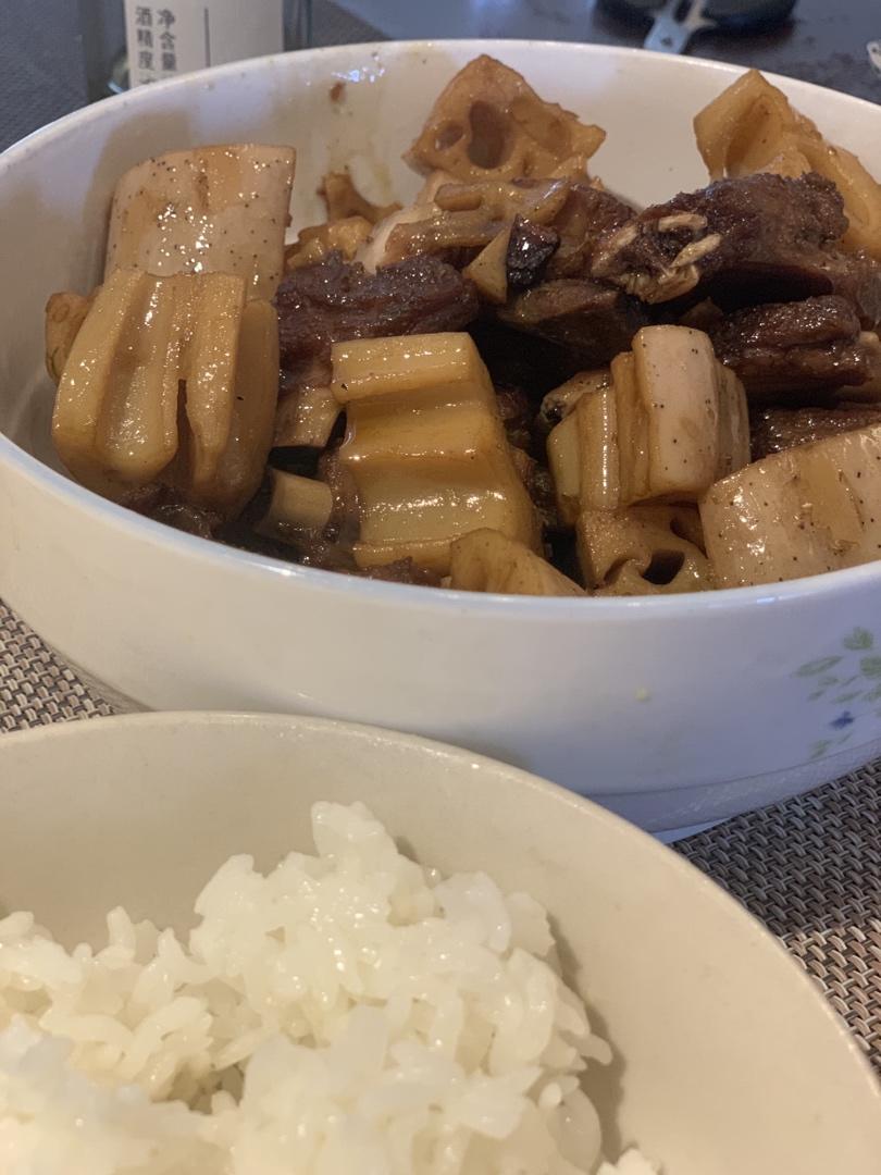 排骨烧莲藕